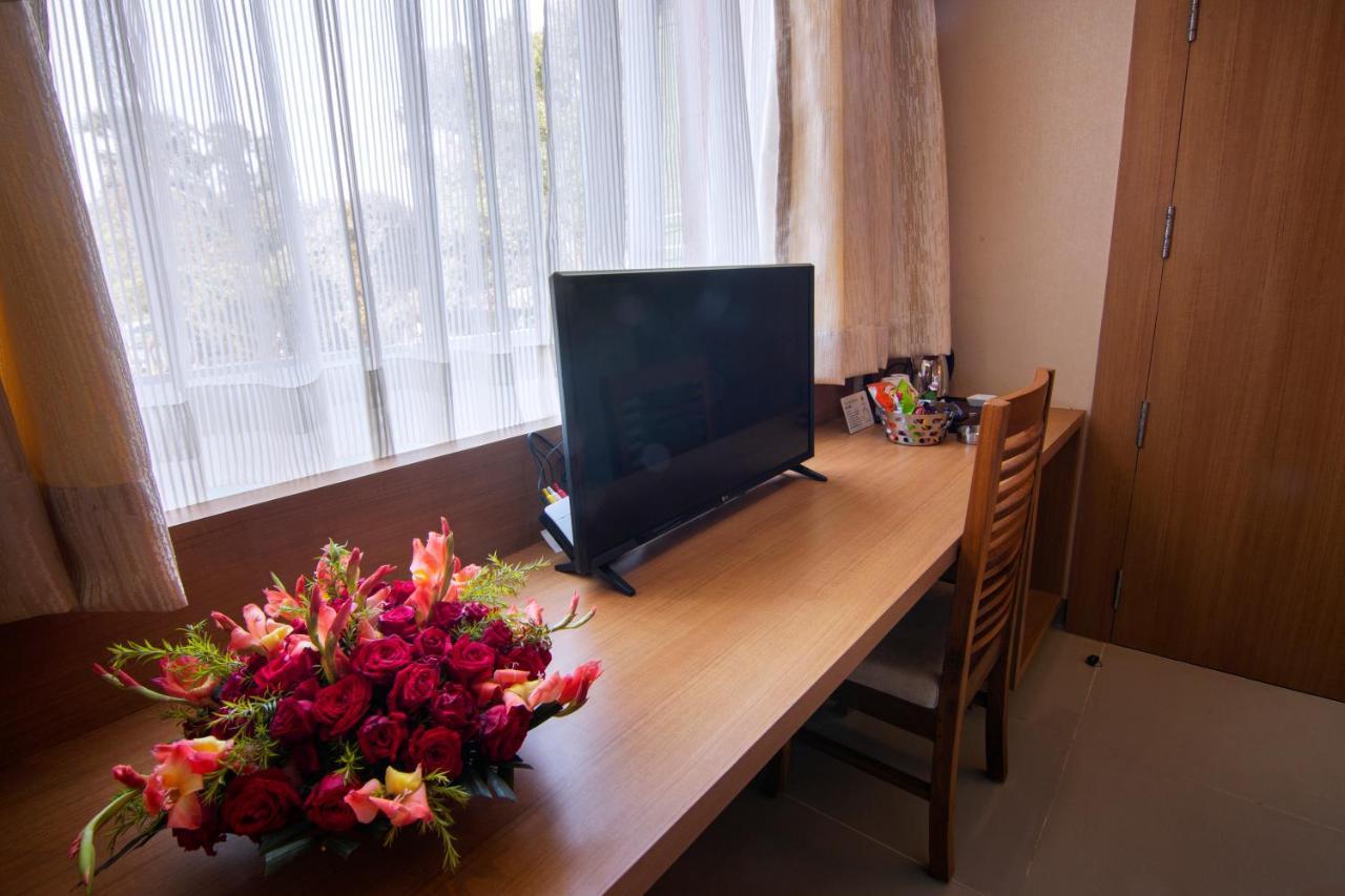 Abhyagama Hotel Digha  Bagian luar foto