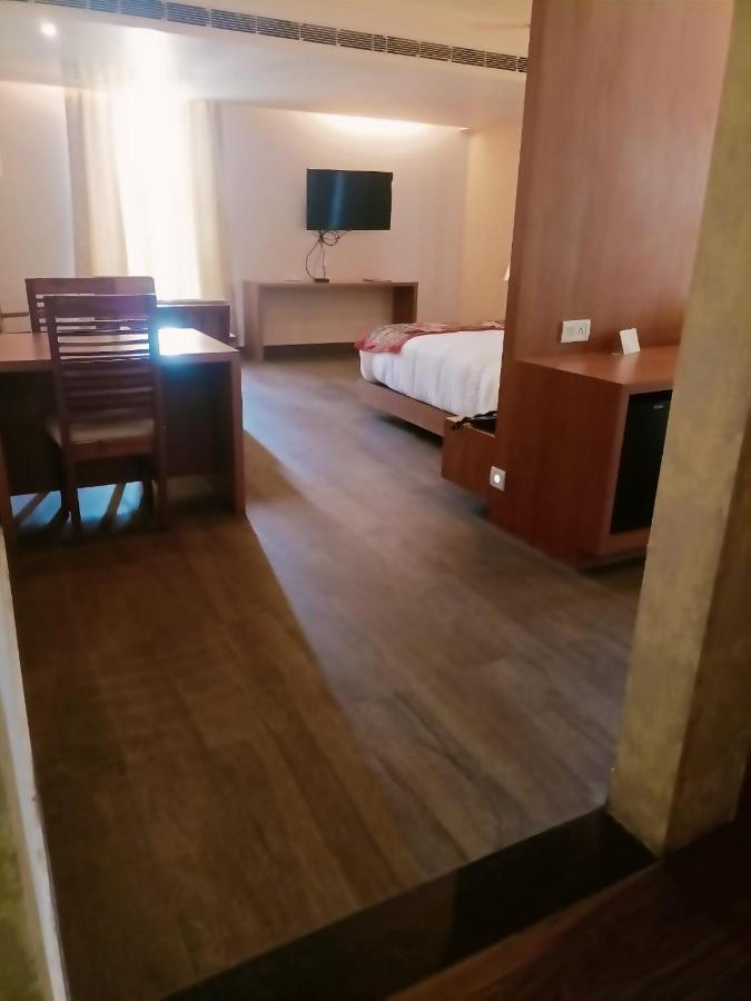 Abhyagama Hotel Digha  Bagian luar foto